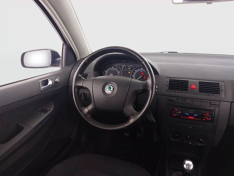Škoda Fabia (2007) Elegance 1.4 16V, nová STK - fotka 7 z 21