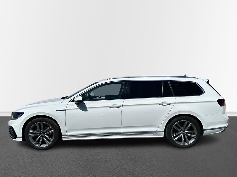 Volkswagen Passat 2,0 TDI / 147 kW 4Mot. R-line - fotka 3 z 26