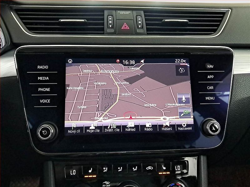 Škoda Superb (2020) 2.0 TDI, Automat, Navi - fotka 18 z 21