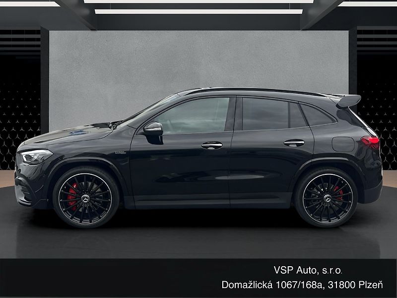 Mercedes-Benz GLA (2025) 35 AMG - fotka 2 z 15