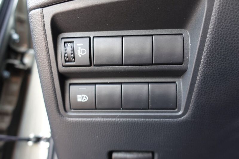 Toyota Yaris Cross 1.5TNGA 125 - 1 CVT Comfort Te - fotka 18 z 31