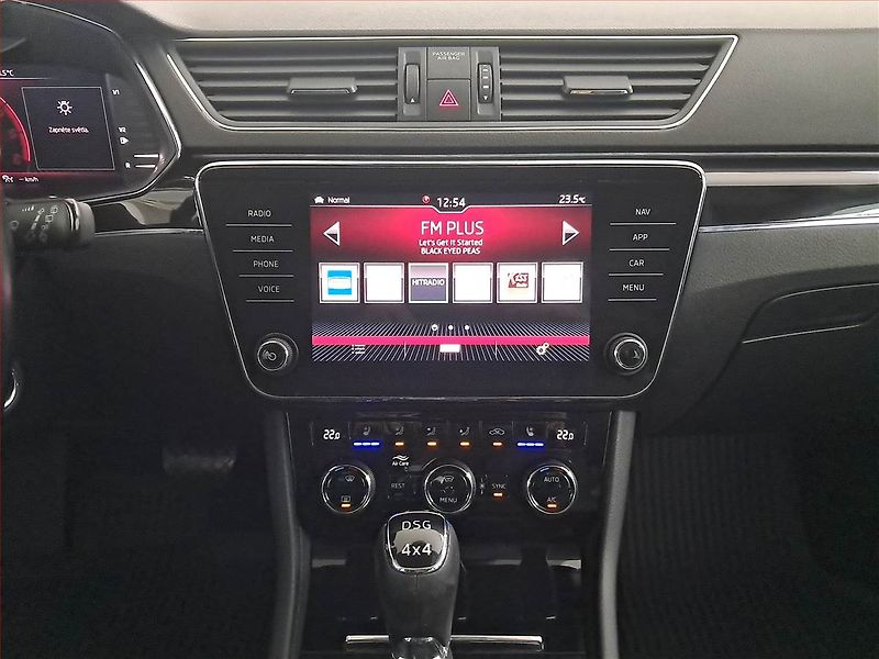 Škoda Superb (2020) Laurin&Klement 2.0 TDI - fotka 12 z 20