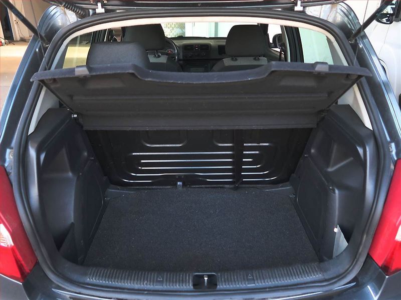 Škoda Fabia (2009) 1.4 TDI, po STK, Tažné - fotka 13 z 14