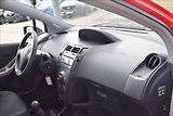 Toyota Yaris 1,0 i 51KW ZAD. PARK. SENZORY - náhled 35