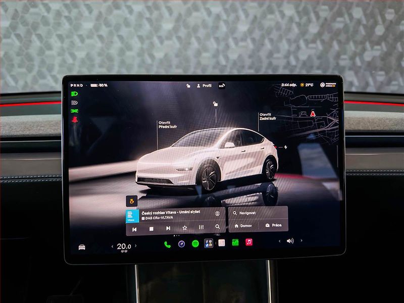 Tesla Model Y (2025) Long Range AWD 79kWh - fotka 20 z 26