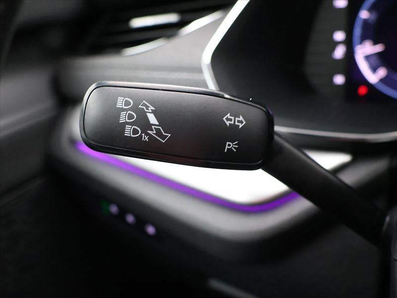 Škoda Octavia 2,0 TDI 110kW DSG Style Sport - fotka 18 z 34