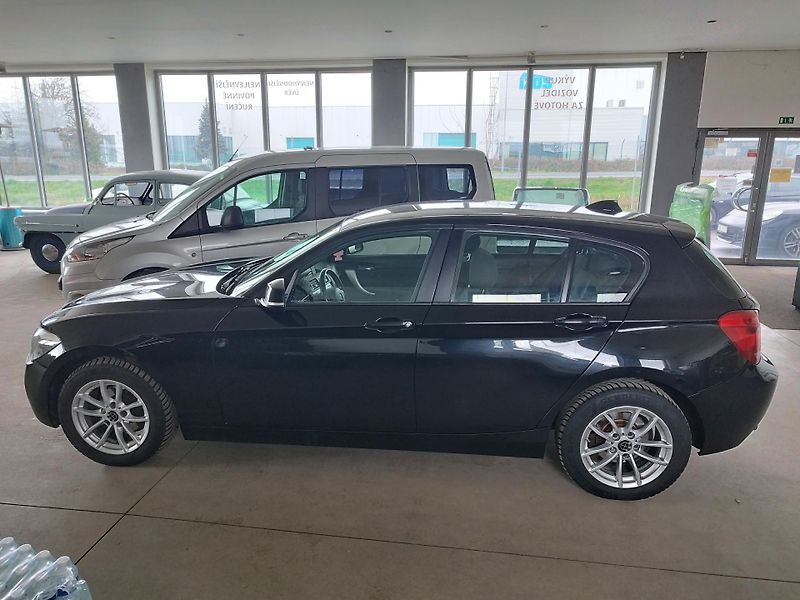 BMW Řada 1 (2014) 116I,75KW,KLIMA,ALU,SER.KN - fotka 9 z 30