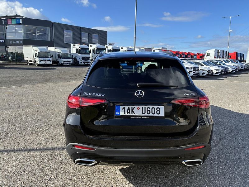 Mercedes-Benz GLC (2025) 220d 4MATIC - fotka 4 z 14