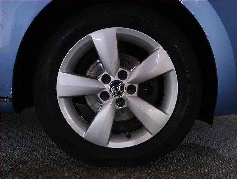 Škoda Rapid (2013) 1.2 TSI, ČR,1.maj - fotka 14 z 16