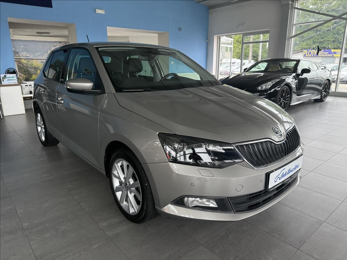 Škoda Fabia 1,2   TSI 66kW,JOY,1.MAJ,SERVI