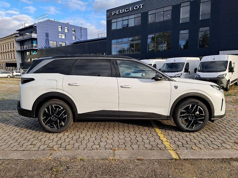 Peugeot 5008 GT Hybrid 136 e-DCS6 - fotka 4 z 10