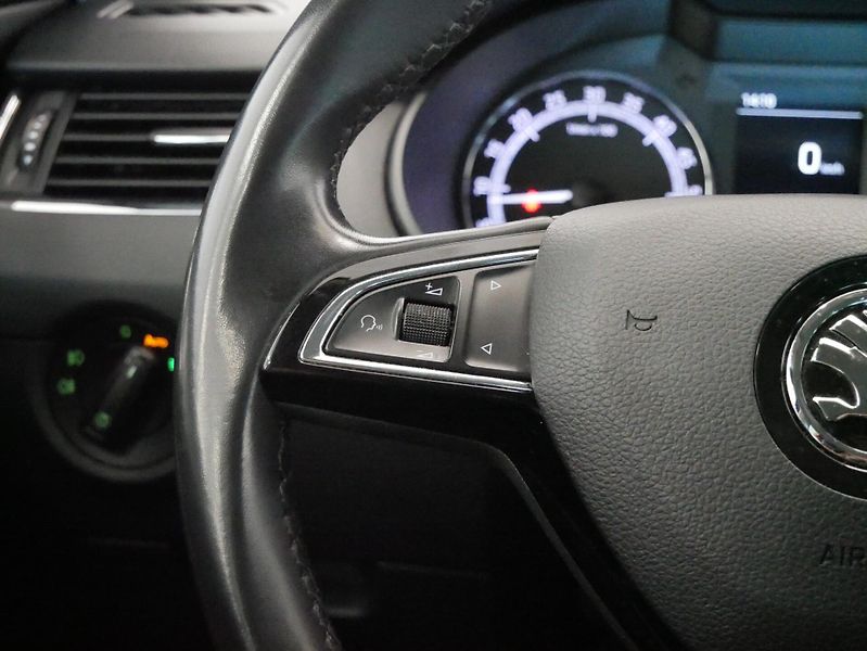 Škoda Octavia - fotka 16 z 28