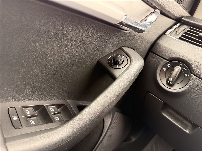 Škoda Octavia 2,0 TDI 110kW 6KVALT - fotka 15 z 32