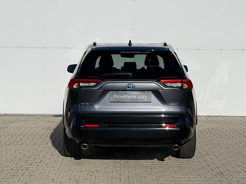 Toyota RAV4 2.5 PHEV e-CVT Selection VIP A - fotka 9 z 30