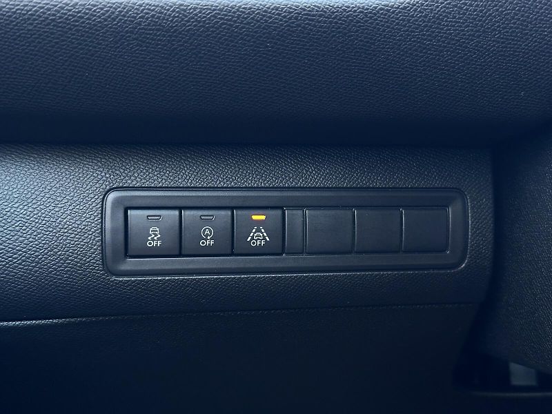 Peugeot 308 308 GTi 272PS NAVI Soundsystem - fotka 17 z 43