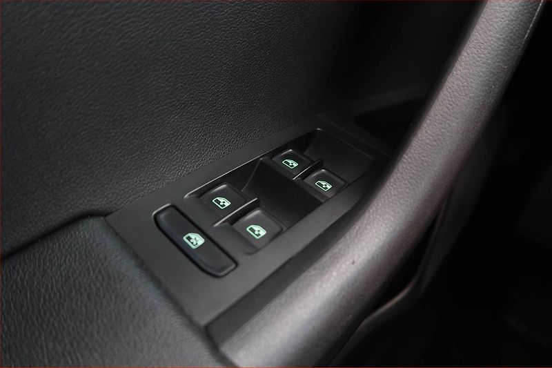 Škoda Octavia (2019) Style 2.0 TDI, Automat, Navi - fotka 17 z 17