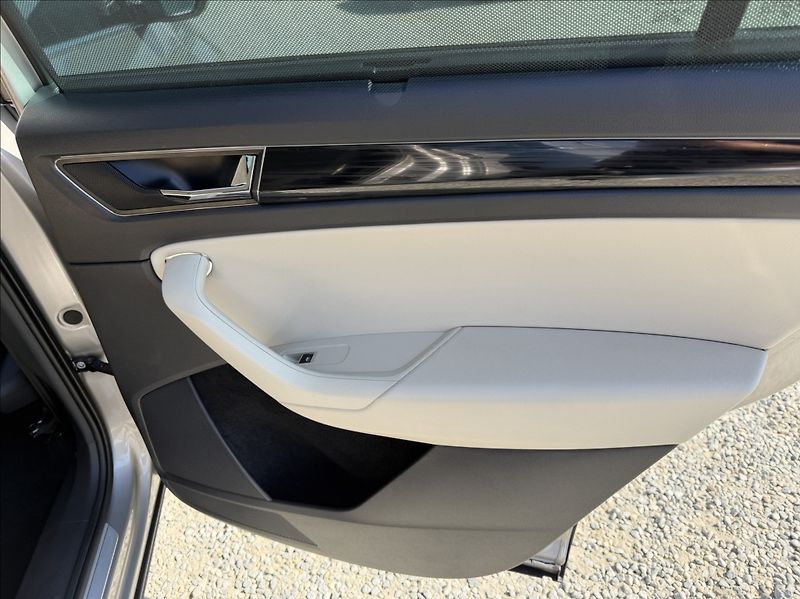 Škoda Kodiaq 2,0 TDI Style+, DSG,4x4,servis - fotka 11 z 44