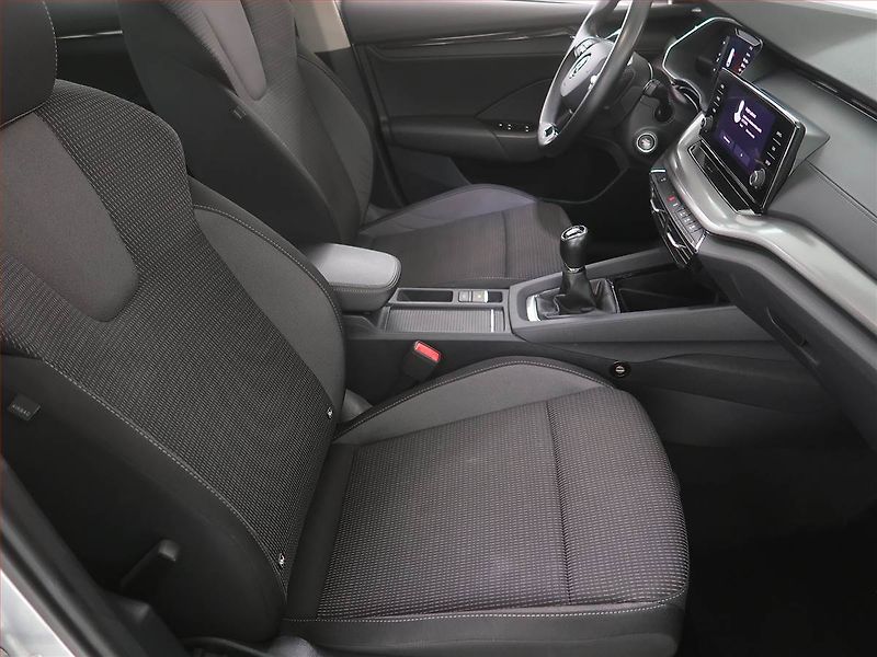 Škoda Octavia (2023) Ambition 2.0 TDI, ČR,1.maj - fotka 9 z 18