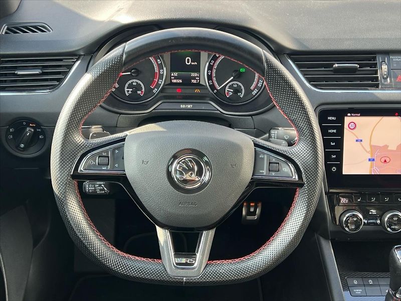 Škoda Octavia 2,0 TDi 135kW  III. FL RS - fotka 15 z 31