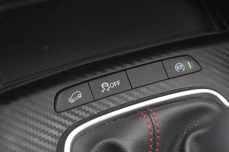 Auto jsem testoval převážně v typicky zimních podmínkách