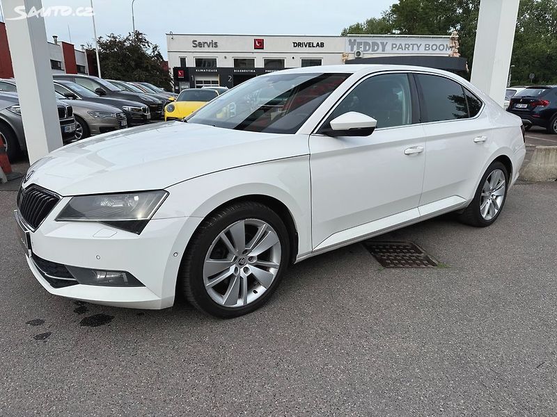 Škoda Superb 2.0 TDI 140kW - fotka 2 z 33