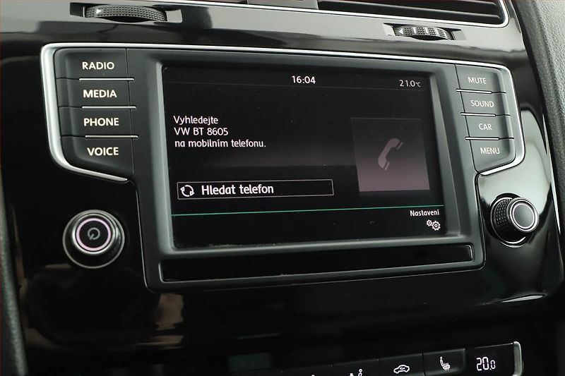 Volkswagen Golf (2016) 2.0 TDI, Xenony, Tempomat - fotka 12 z 18