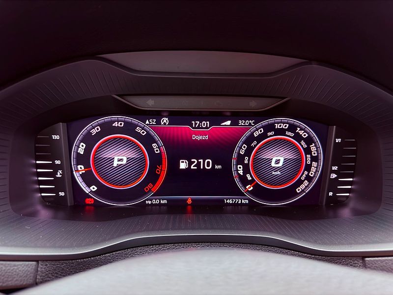 Škoda Karoq 1.5 TSi Sportline 4x4 DSG, ČR - fotka 19 z 34