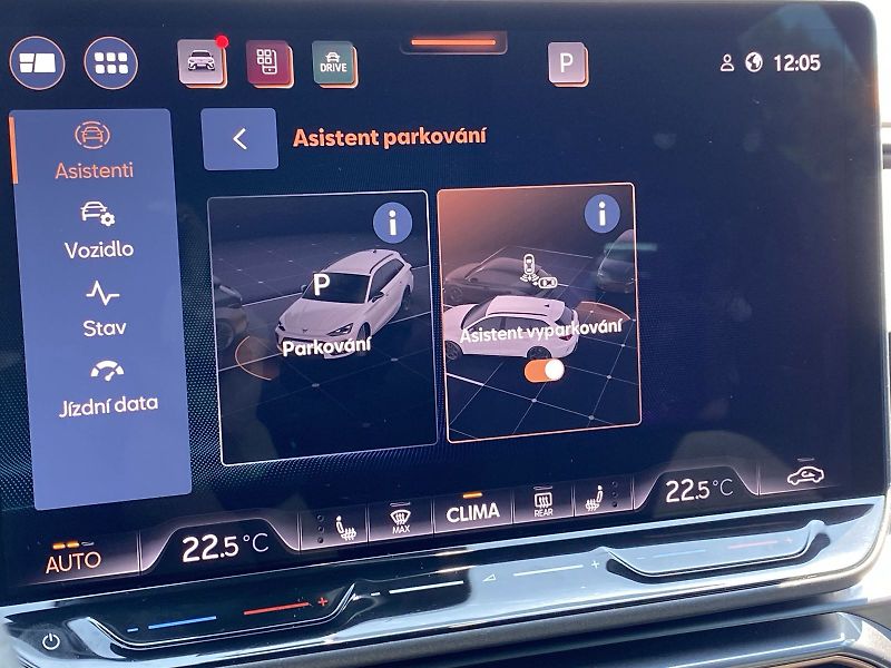 Cupra Leon (2025) SP VZ 2.0 TSI 333k DSG 4WD - fotka 15 z 40