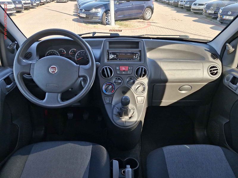 Fiat Panda (2011) 1.2i, Dynamic, AC - fotka 8 z 12
