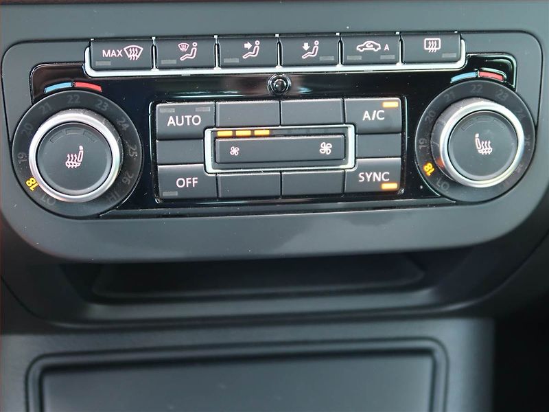 Volkswagen Tiguan (2014) 2.0 TDI, 4X4, Navi, Tempomat - fotka 16 z 17
