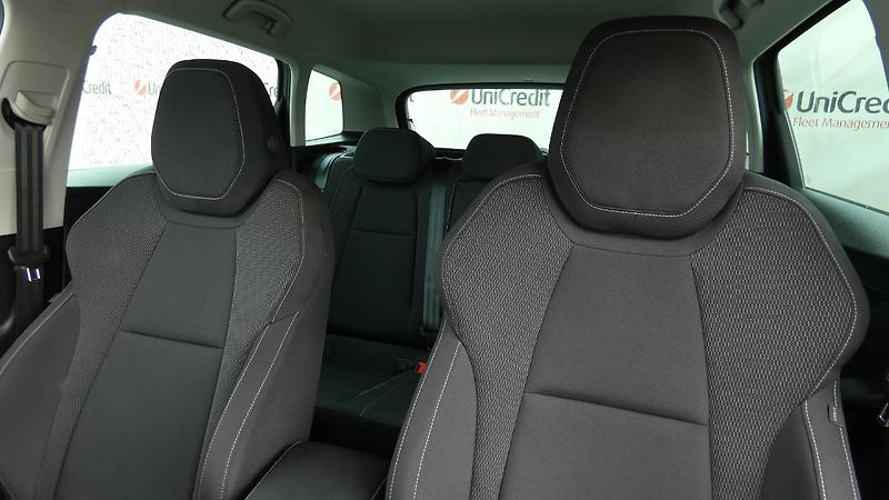 Škoda Karoq 1,5 TSI Ambition DSG - fotka 7 z 21