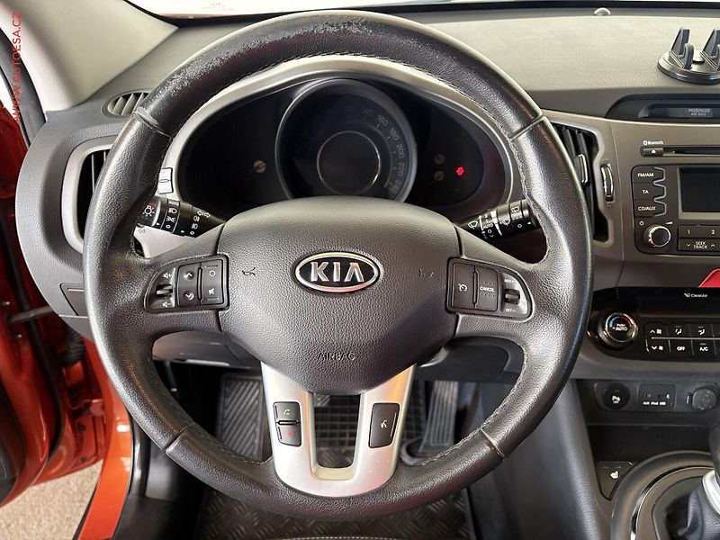 Kia Sportage (2011) 2.0CRDi 4x4, ČR, Navi, AC - fotka 14 z 14