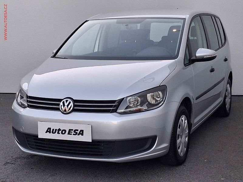 Volkswagen Touran (2013) 1.6TDi, Trendline - fotka 3 z 15