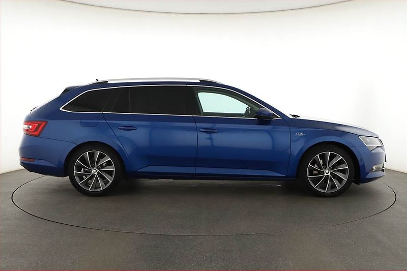 Škoda Superb (2016) 2.0 TDI 4x4, 4X4, Automat - fotka 6 z 20