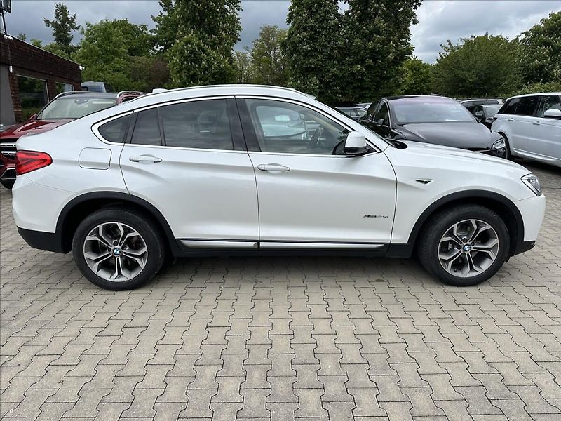BMW X4 20d Xdrive Sport - fotka 5 z 31