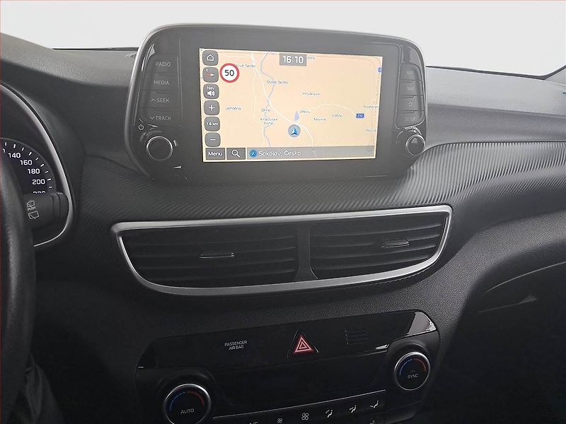 Hyundai Tucson (2018) 1.6 T-GDI, Automat, Navi - fotka 17 z 21