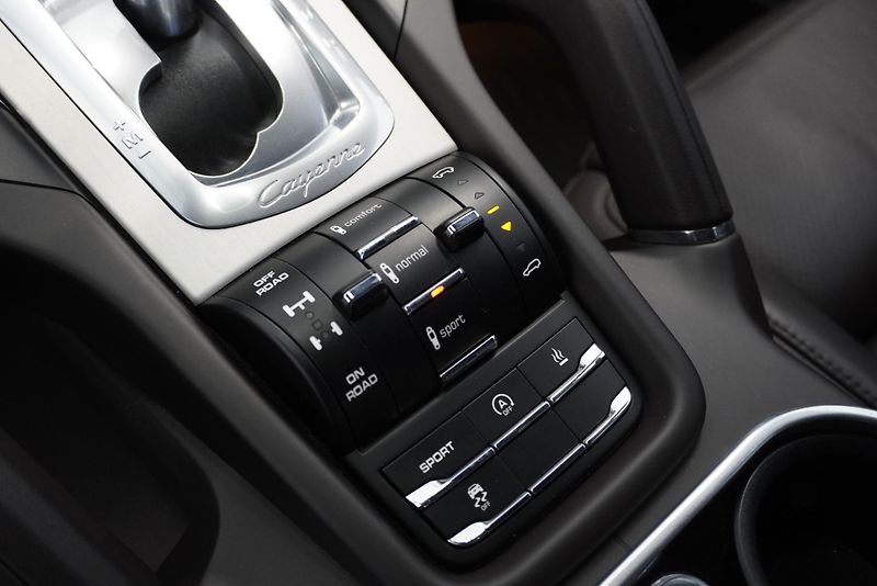 Porsche Cayenne 4,2 TDI V8 4WD AUT. - fotka 17 z 31