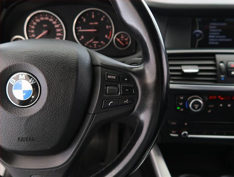 BMW X3 (2012) xDrive20d, 4X4, Automat, Kůže - fotka 19 z 22