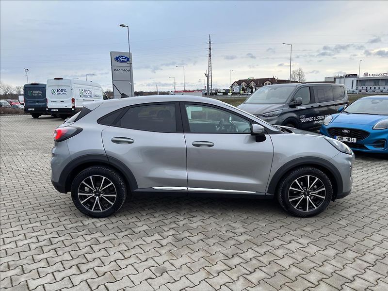 Ford Puma 1,0 EcoBoost Mhev Titanium - fotka 6 z 35