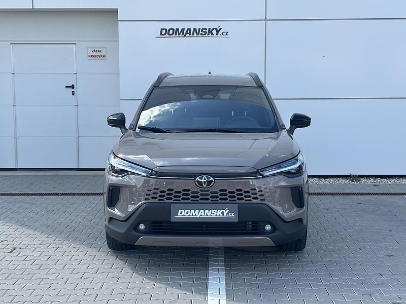 Toyota Corolla Cross (2025) Style 1,8 HEV 4x2 - fotka 10 z 14