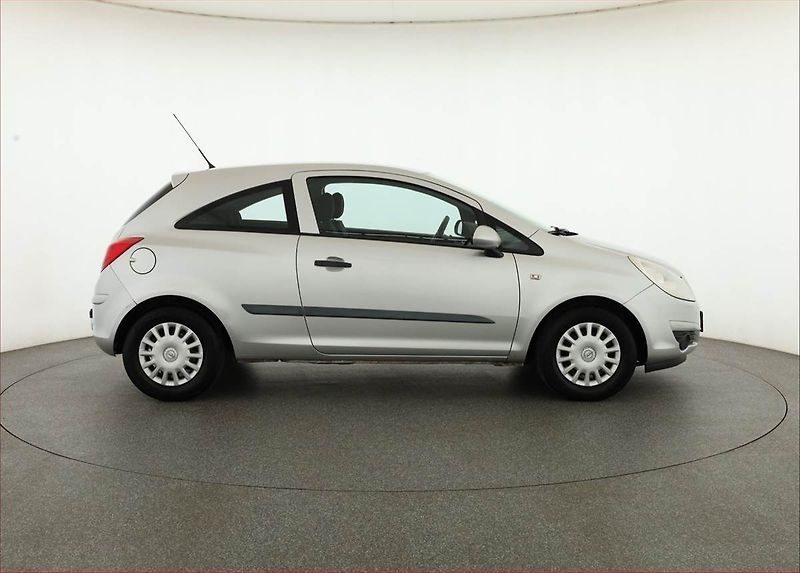 Opel Corsa (2007) 1.0, Tažné, slušný stav - fotka 6 z 12