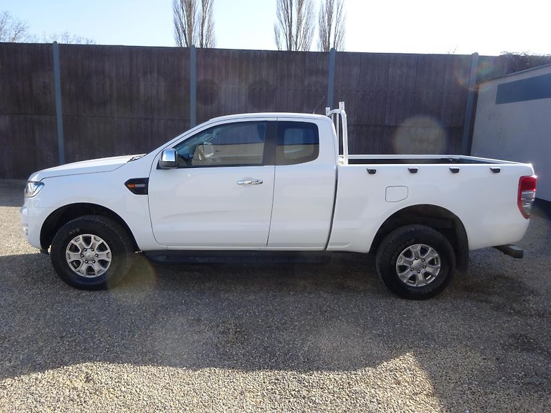 Ford Ranger XLT - fotka 5 z 35