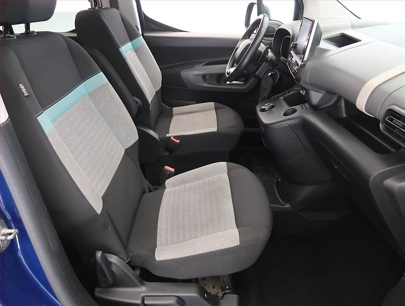 Citroën Berlingo (2020) Feel 1.2 PureTech, 7Míst, 1Maj - fotka 9 z 25
