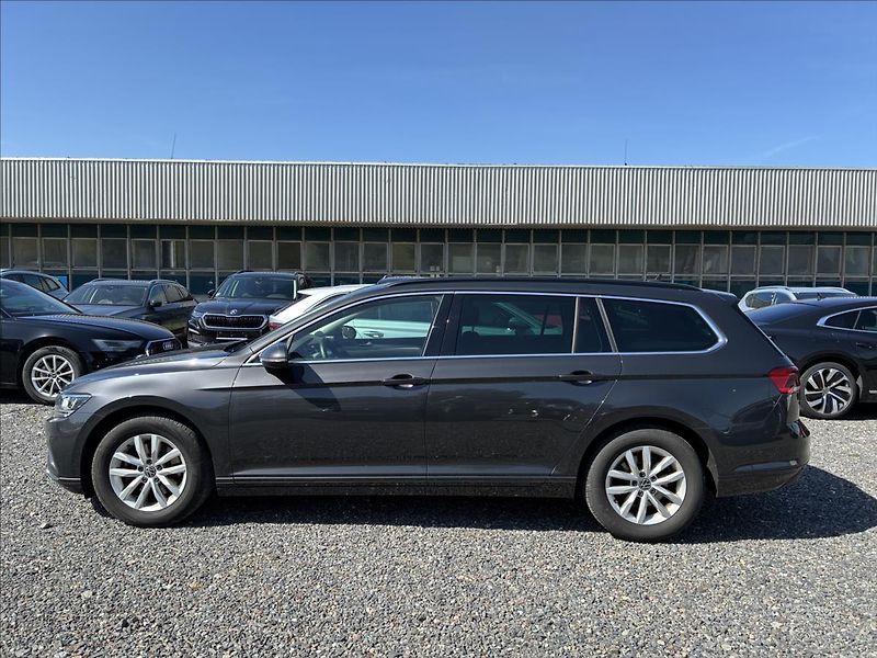 Volkswagen Passat 2,0 TDI TAŽNÉ KAMERA EL.KUFR - fotografie inzerátu