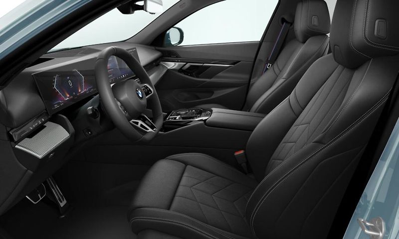 BMW Řada 5 540d xDrive Touring - fotka 3 z 7