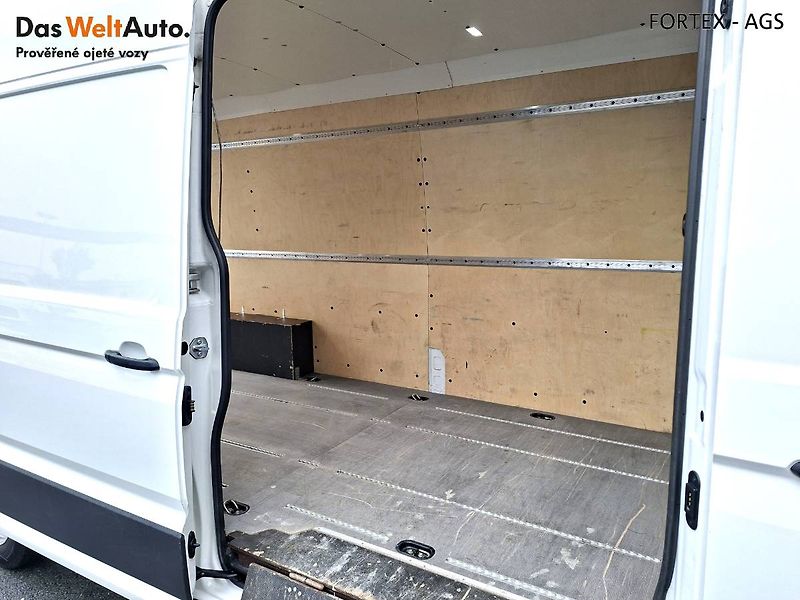 Volkswagen Crafter (2021) dlouhý,2.0 TDI,103kW,Tažné,Kam - fotka 25 z 32