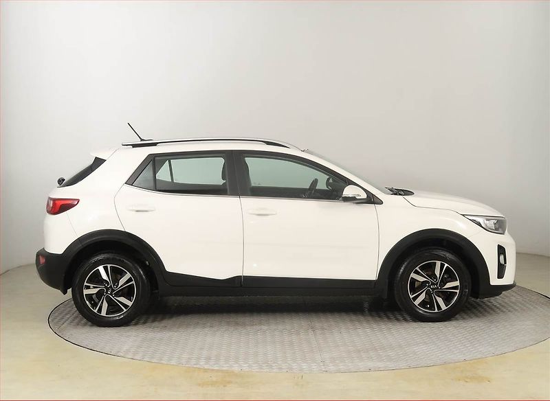 Kia Stonic (2018) 1.4 CVVT, Serv.kniha, Tempomat - fotka 6 z 20
