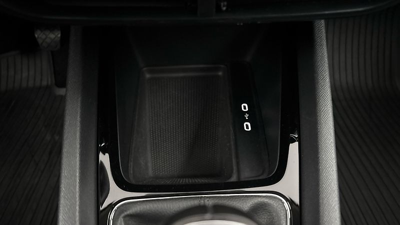 Škoda Octavia 2.0 TDI Ambition Combi - fotka 22 z 27