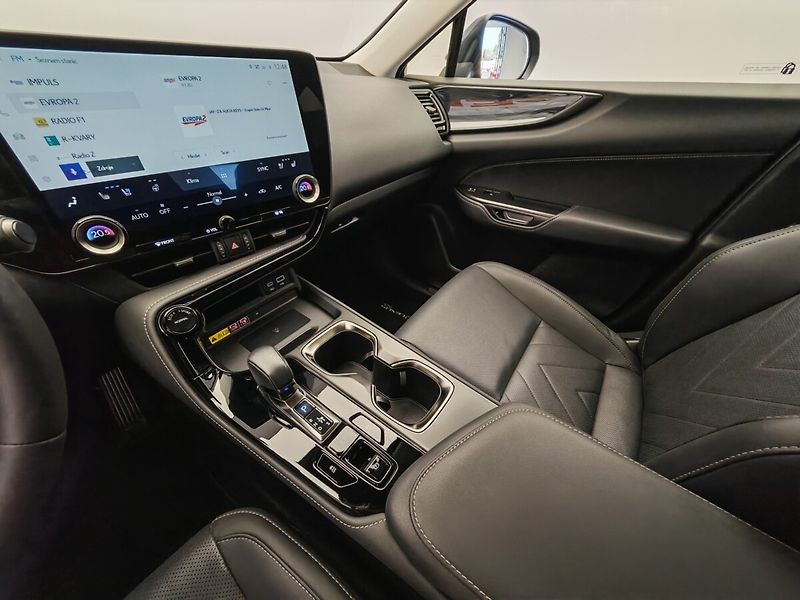 Lexus NX 350h 350h PRESTIGE PLUS TECH - fotka 42 z 45