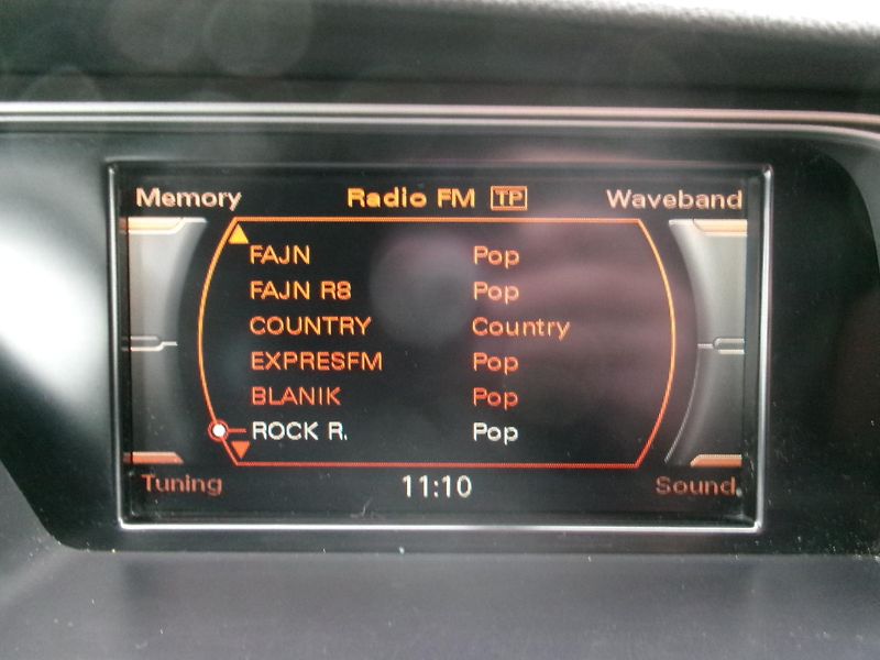 Audi A4 (2008) 2,0TDI AC TEMP VÝHŘEV ALU - fotka 16 z 31